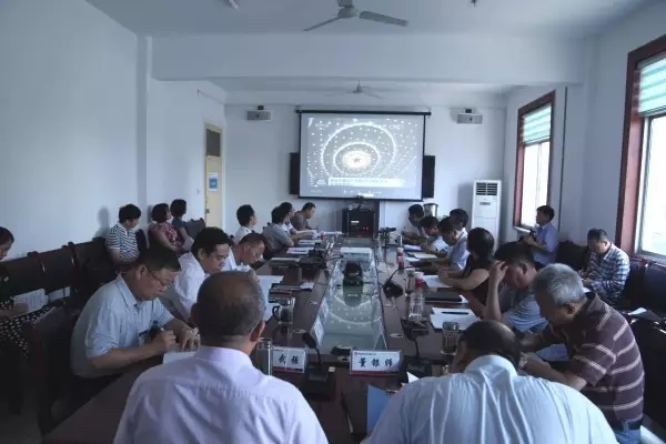 龍鋼集團黨委中心組進(jìn)行第十三次集體學(xué)習(xí) 龍鋼集團黨委中心組進(jìn)行第十三次集體學(xué)習(xí)